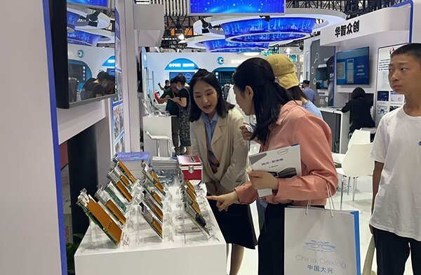 光潤通亮相2023服貿會:以科技引領未來(圖4) 國產網卡